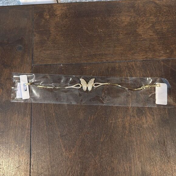 Elegant 14K Gold Plated Zirconia Butterfly Bracelet - Picture 8 of 12